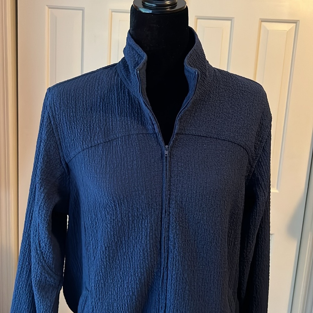 Orvis Deep Blue zippered Jacket for Women. Size small.